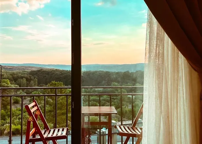 Pinhan Kazdagilari * Ayvacik (Canakkale)