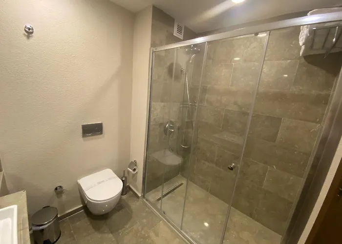 Pinhan Kazdagilari Ayvacik (Canakkale)