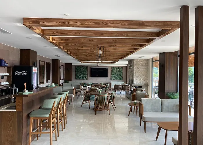 Pinhan Kazdagilari Ayvacik (Canakkale)